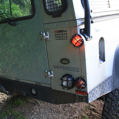 Defender Heckleuchtengitter