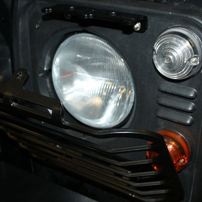 https://4ward4x4.cstatic.io/media/37/2e/3c/1670579718/lampenschutzgitter-defender-klappbar.jpg