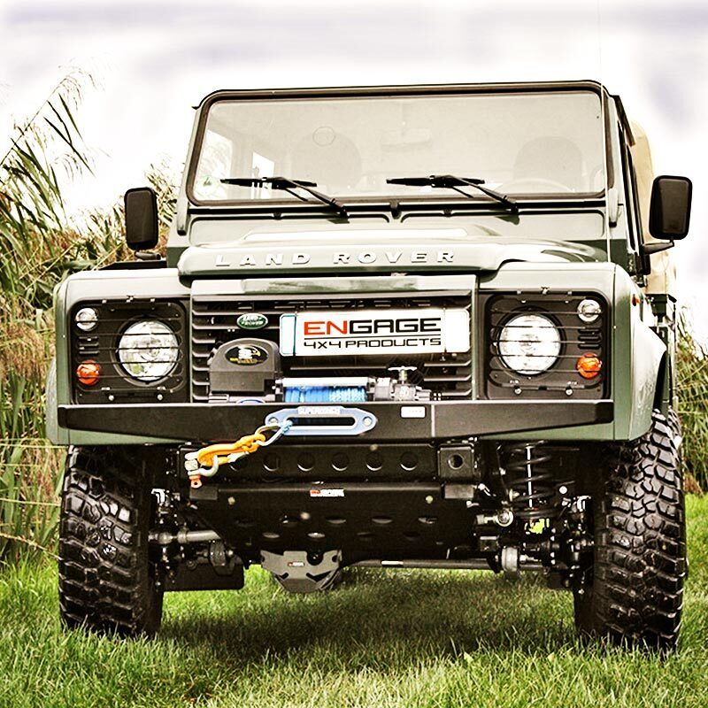Load image into Gallery viewer, https://4ward4x4.cstatic.io/media/6a/ec/25/1670579737/seilwinden-stossstange-defender.jpg
